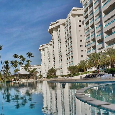 Marbella Towers Beachfront 2 Bedrooms Juan Dolio Exteriér fotografie