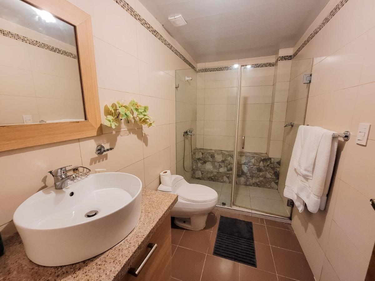 Marbella Towers Beachfront 2 Bedrooms Juan Dolio Exteriér fotografie
