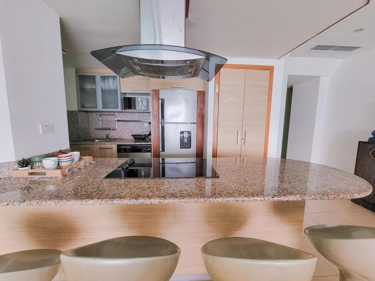 Marbella Towers Beachfront 2 Bedrooms Juan Dolio Exteriér fotografie